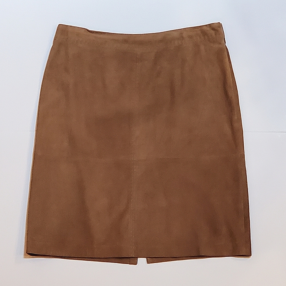 Ann Taylor suede / leather skirt sz 12 Tan color